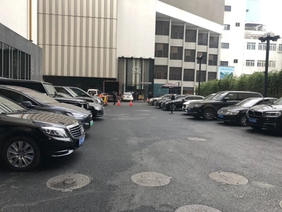 武林廣場今天多了一個停車場,只開放一天!
