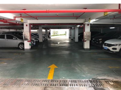 潮州鳳城文化廣場半地下停車場實行停車收費管理